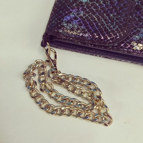 BANDOLINO Oil Slick Snake Skin Wristlet Wallet Clutch Cell Phone Case w/ Chain - Picture 10 of 16